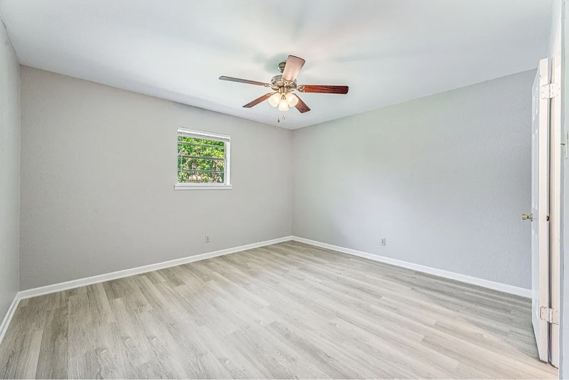 Building Photo - 1016 N Meadowlark Ln
