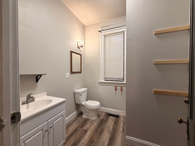 Building Photo - 1035 1st Ave S