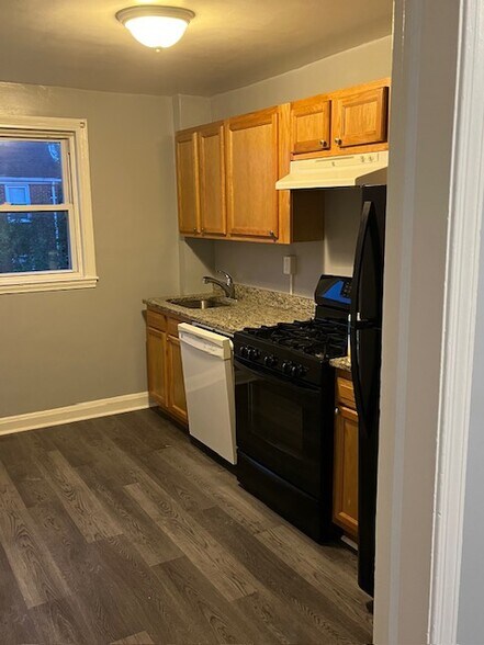 Building Photo - 3733 Bonview Ave