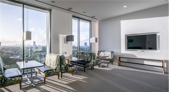 Building Photo - 3410 Yoakum Blvd