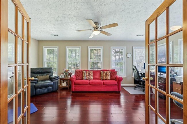 Building Photo - 760 Brand South Trail