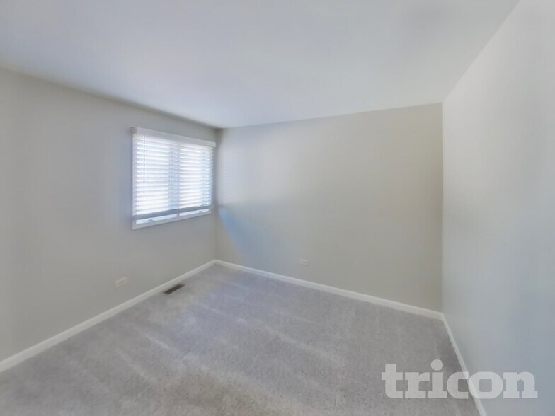 Building Photo - 7652 Brittany Ct