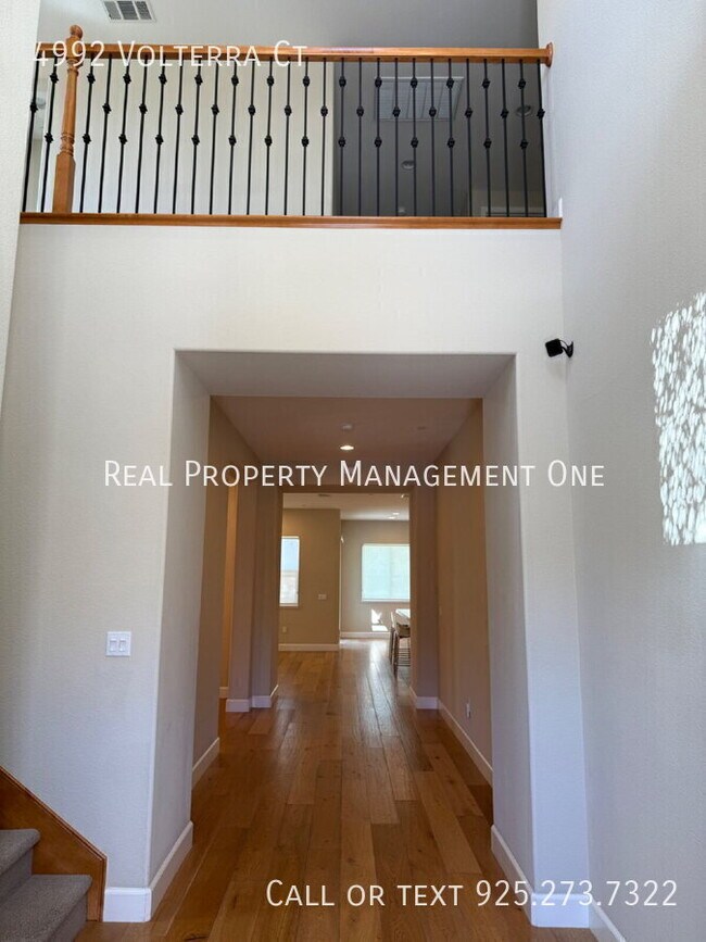 Building Photo - 4992 Volterra Ct