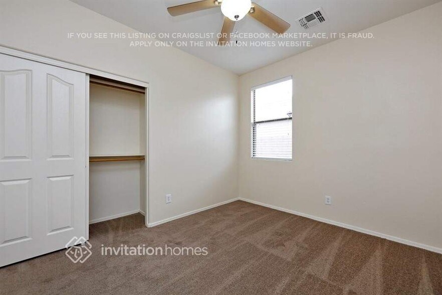 Building Photo - 7330 W Sophie Ln