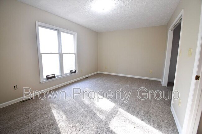 Building Photo - 3321 Scotty Hill Rd