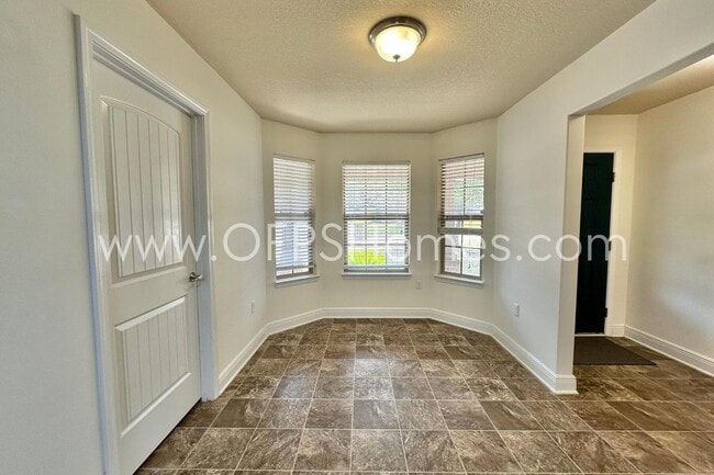 Building Photo - 306 Gauntlet Dr
