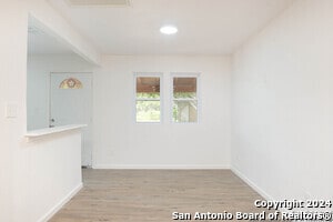 Building Photo - 727 John Adams Dr