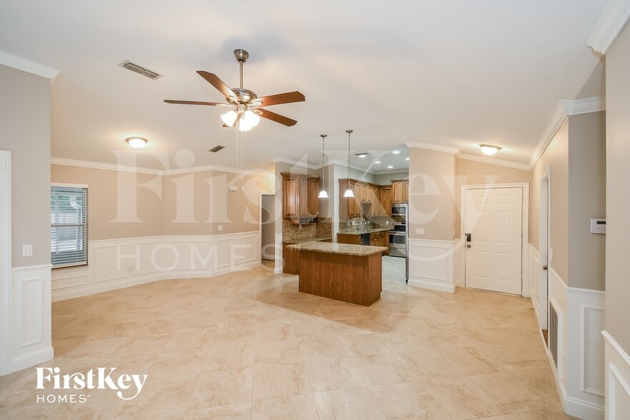 Building Photo - 12342 Carriann Cove Trail W