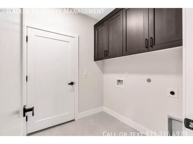 Building Photo - 996 E Rork Ct