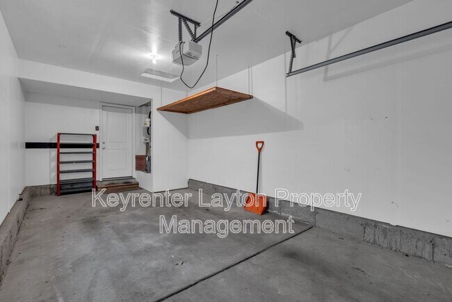 Building Photo - 2415 Wellington Dr