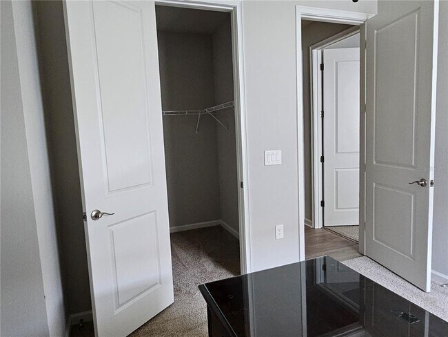 Building Photo - 3776 Maxwell Park Dr