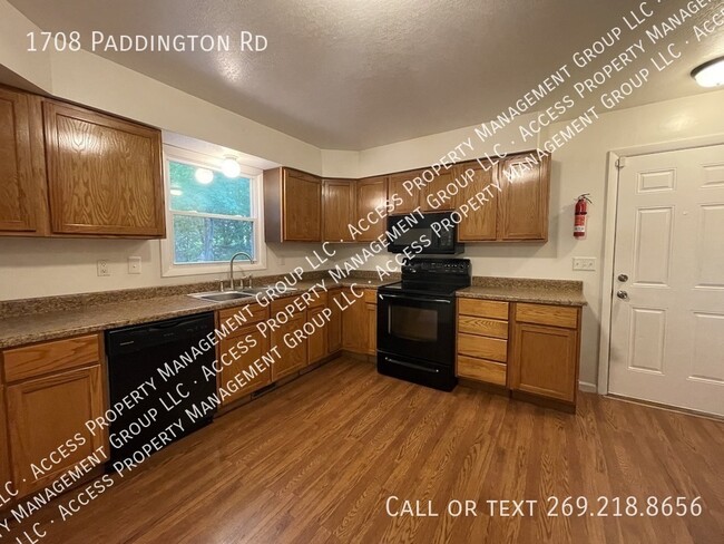 Building Photo - 1708 Paddington Rd