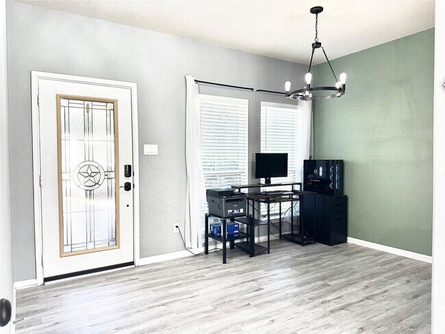 Building Photo - 15218 Loys Coves Ct