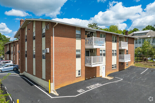 Building Photo - Princeton Apartments