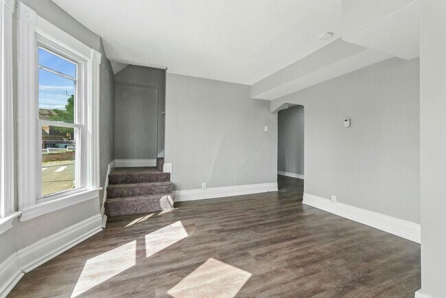 Building Photo - 2200 Milligan Ave