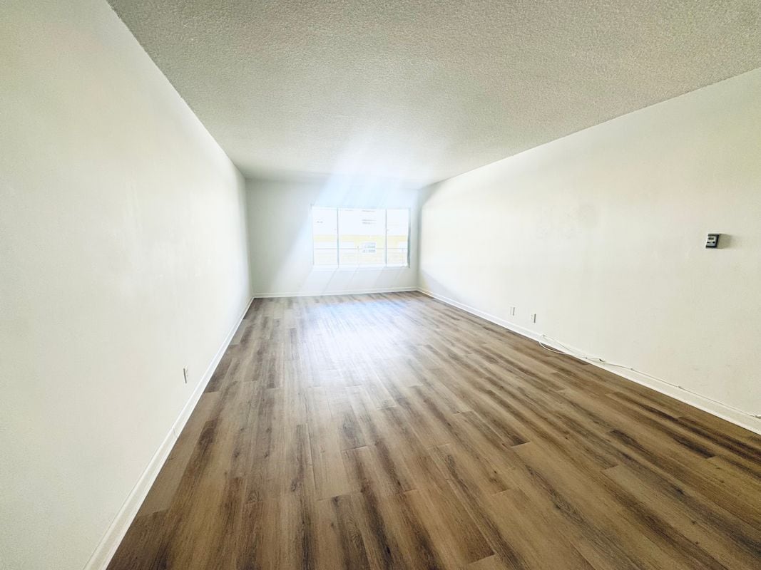 Building Photo - 757 Ocean Ave