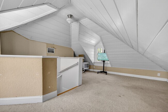 Building Photo - Stunning 4-bedroom home in Tampa! (Bonus room)