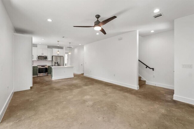 Building Photo - 6503 Felix Ave
