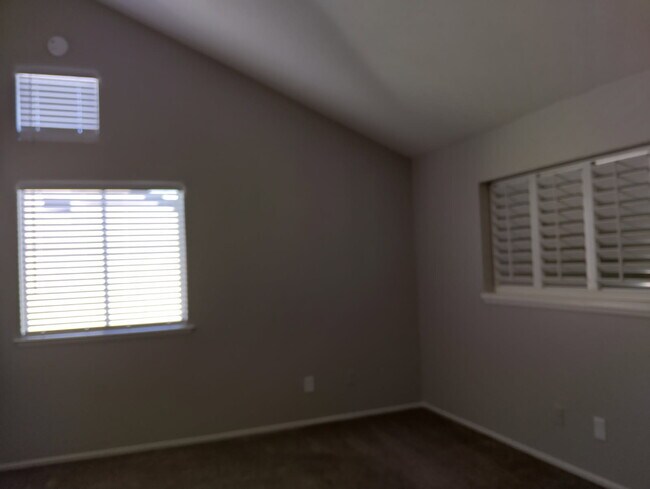 Building Photo - 1019 Dornajo Way