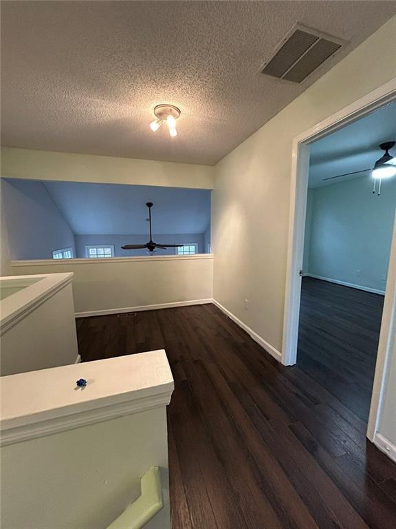 Building Photo - 1730 Paddlewheel Dr NE