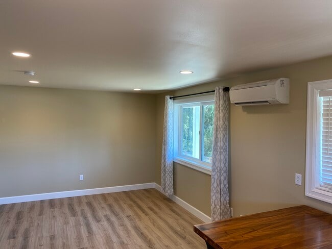 Peaceful Setting - 1704 Eagles Nest Pl SE