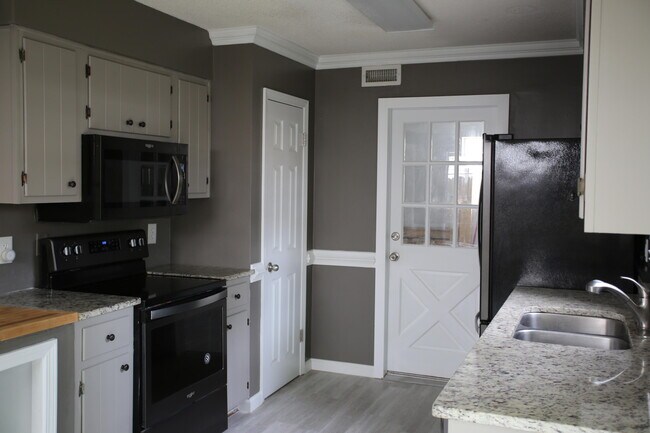 Building Photo - 2521 Georgetown Ln