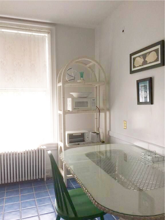 Building Photo - 45 Ayrault St