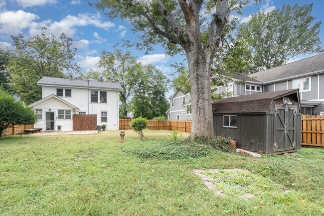 Building Photo - $2,700/month | 3 Bed | 2 Bath | ~1,592 Sq ...