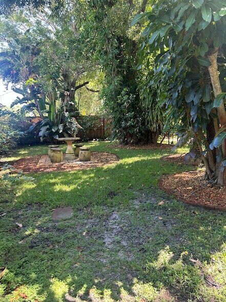 Building Photo - 431 S M St