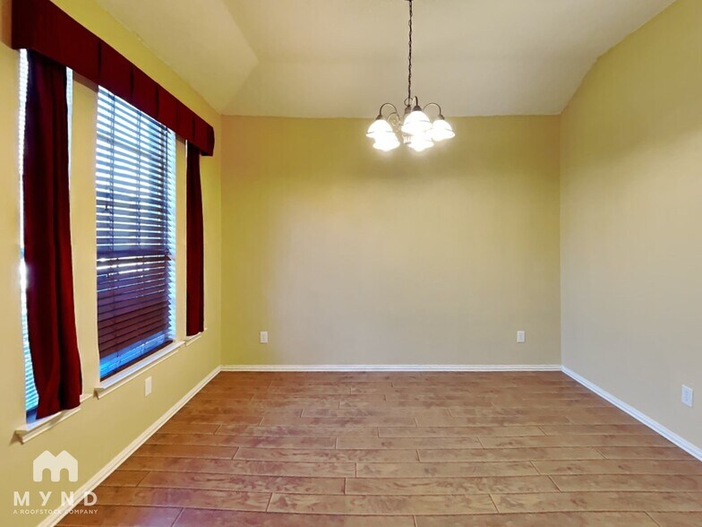 Building Photo - 10809 Copperwood Dr