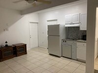 Building Photo - 973 NW 9th Ct