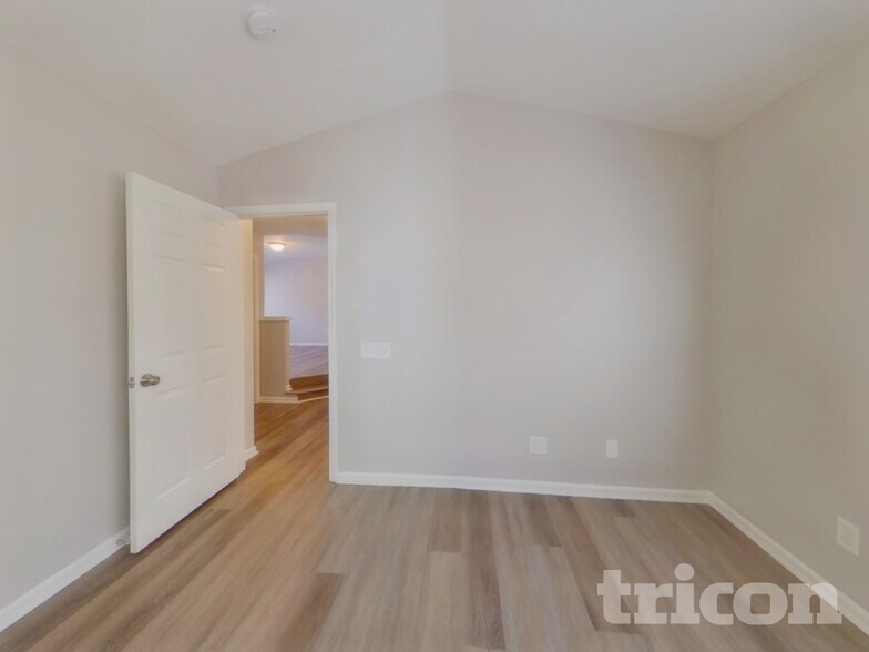 Building Photo - 7427 Balancing Rock Ct