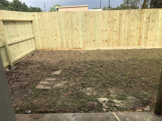 Building Photo - 719 Barren Springs Dr