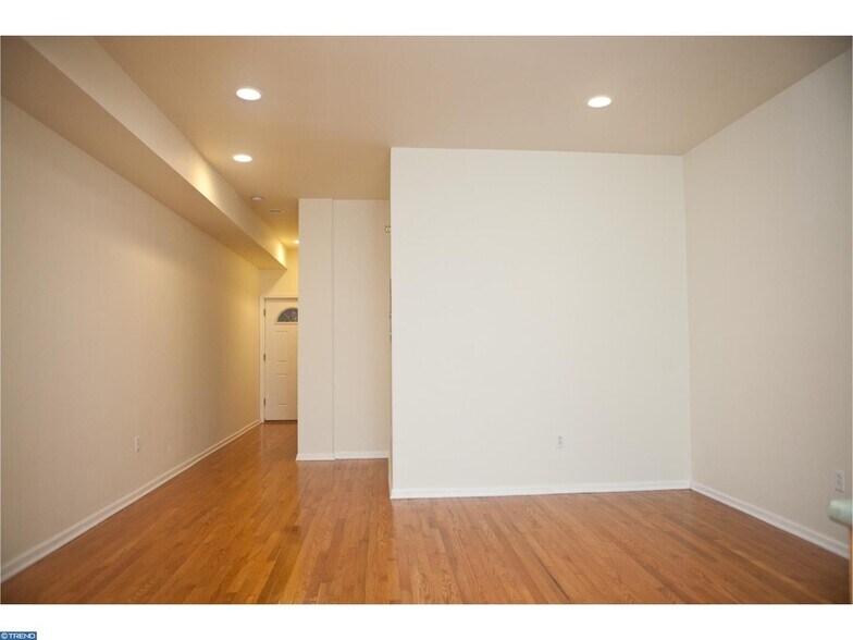 Building Photo - 1531 Poplar St