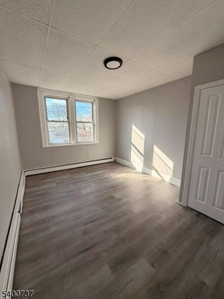 Building Photo - 134 E Jersey St