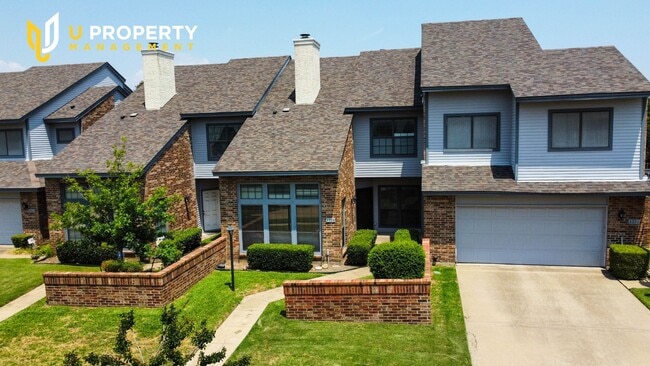 Building Photo - Sweet townhome in the heart of Plano