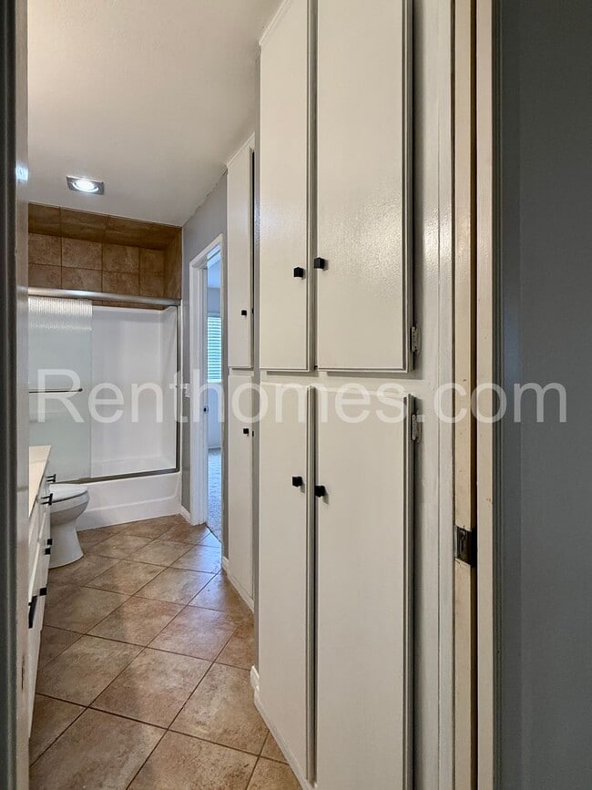 Building Photo - 7679 Stalmer St