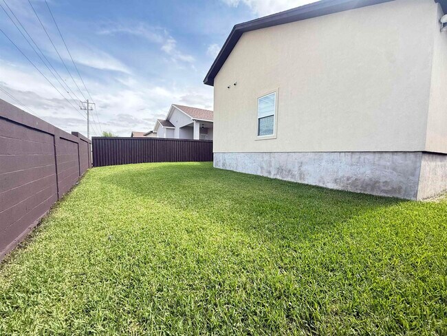 Building Photo - 1505 Orto Dr.