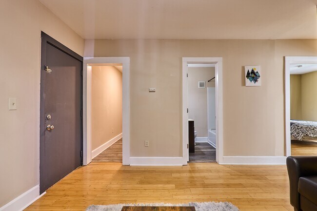 Building Photo - 198 Court St