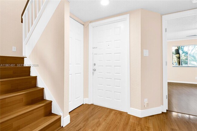 Building Photo - 13864 SW 93rd Ln