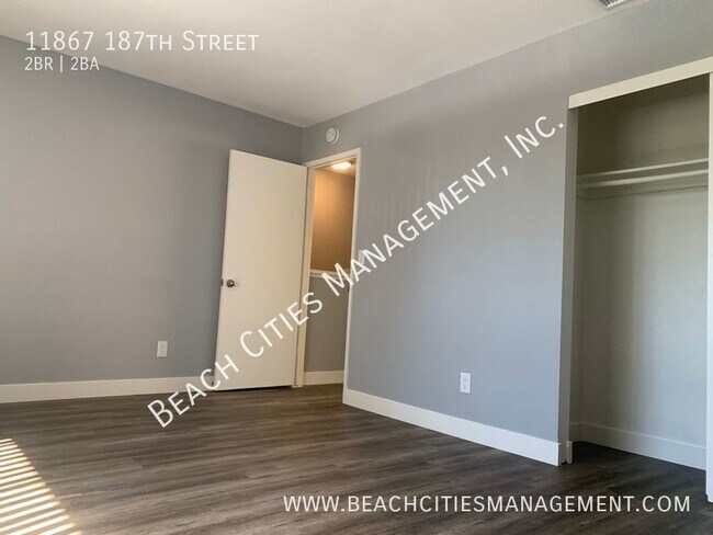 Building Photo - 11867 187th St