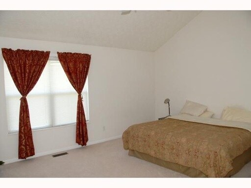 Building Photo - 6647 Westbury Dr