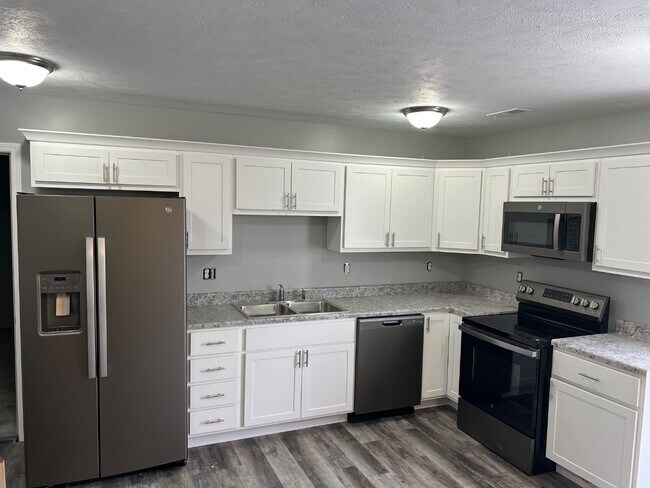 Building Photo - NP Rentals - 2315 W 18th St #6