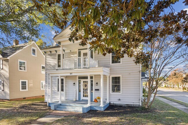 Building Photo - Call Sabrina Thomas Office at 757-767-0767 for more information