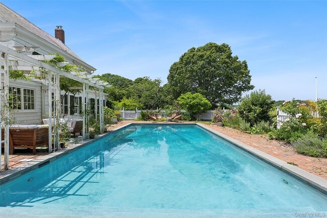 Building Photo - 1160 Goose Creek Ln