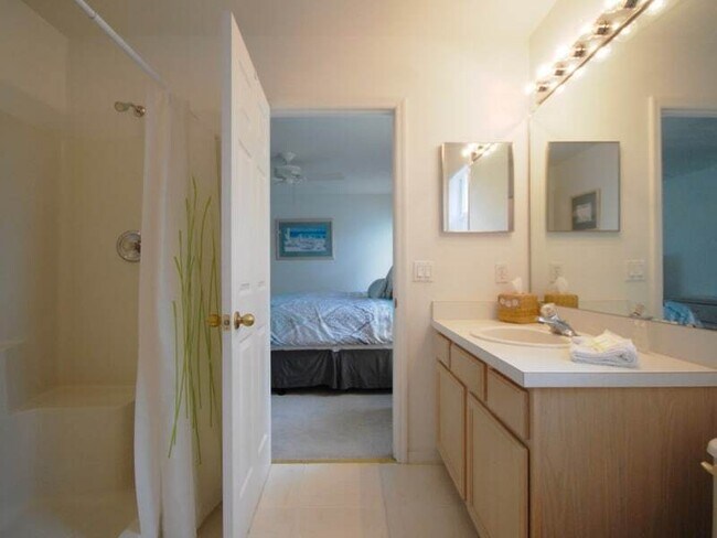 Building Photo - 2414 St Augustine Blvd