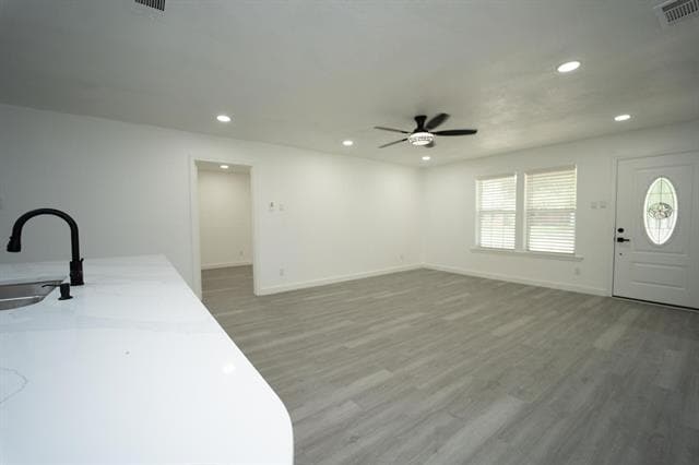 Building Photo - 404 Westwood Dr