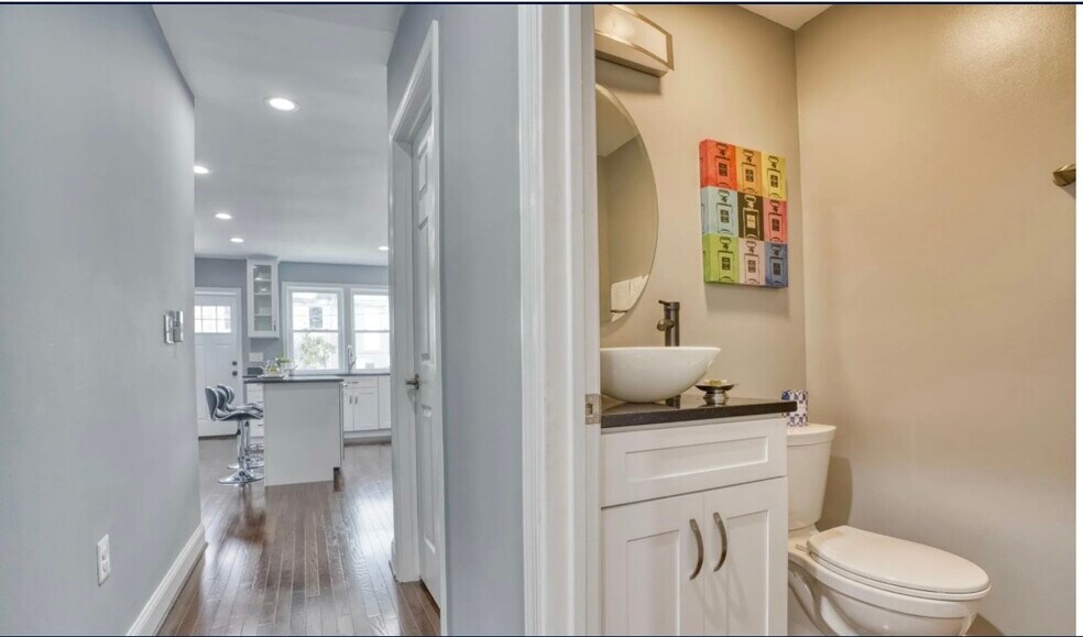 Half Bath Main Floor - 829 N Montford Ave