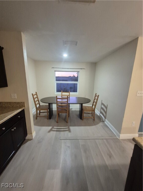 Building Photo - 3566 Evans Ave