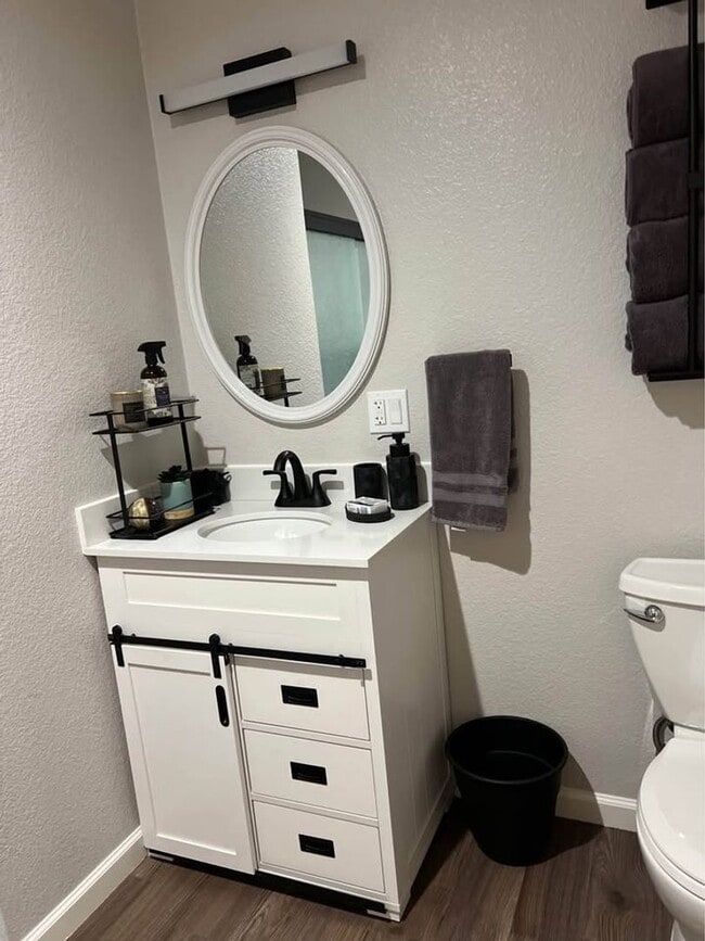 Building Photo - Fully Furnished